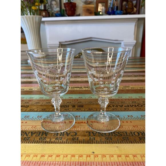 Vintage Etched Harp Design Crystal Wine Glass Stemmed Set of 2 Mid Century 5"T - Picture 1 of 9